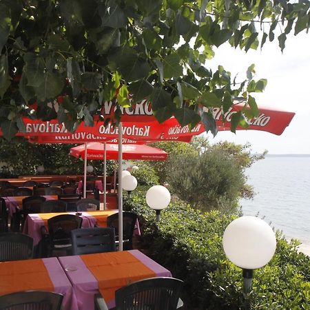 Pension Villa Rosa Rtina Exteriör bild